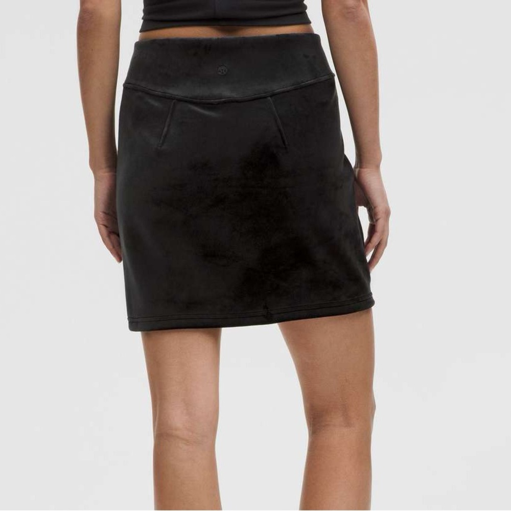 Lululemon Scuba High-Rise Mini Skirt *Velvet - Picture 2 of 8
